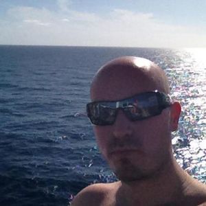 Meet your Posher, Derrick